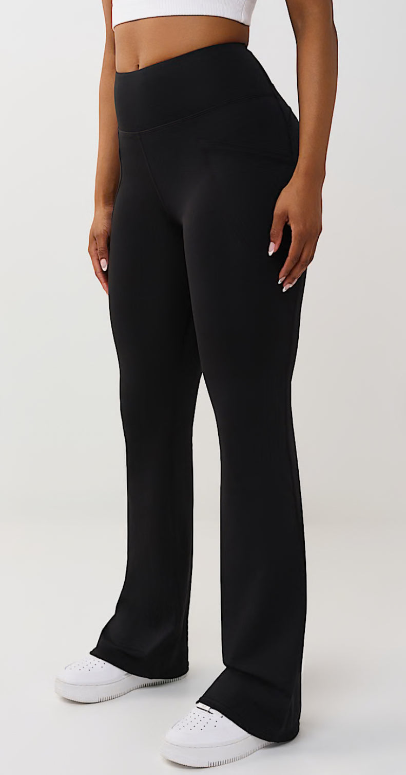True Religion TRULY SNATCHED BOOTCUT LEGGING